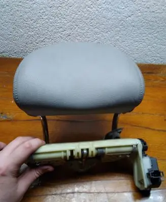 Mercedes-Benz E W211 Rear seat headrest 2119700125