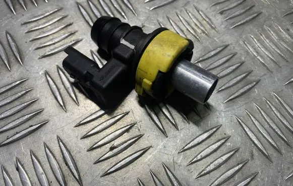Peugeot 508 Intake air temperature sensor 9673593680