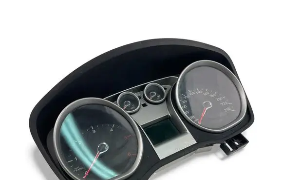 Ford Focus Speedometer (instrument cluster) 8V4T10849GJ