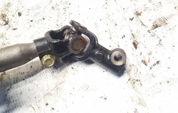 Toyota RAV 4 (XA20) Steering column universal joint