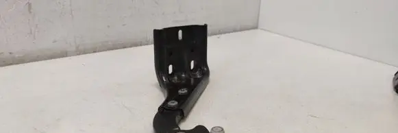 Mercedes-Benz Vito Viano W639 Sliding door lower roller guide/hinge A6397601747 A6397630114 6397601747