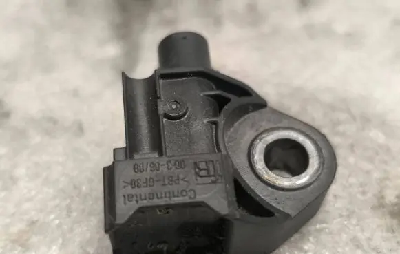 Peugeot 2008 II Airbag deployment crash/impact sensor 9852080480 05854 A3C10505900