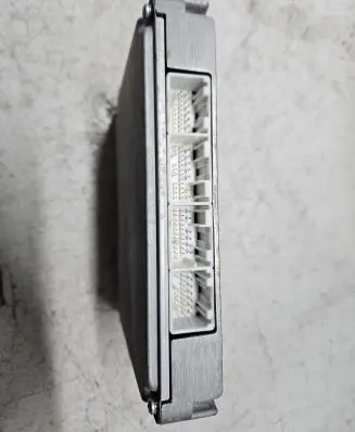 Toyota Avensis T250 Engine control unit/module 8966105690 1758006326