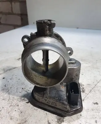 BMW 5 E60 E61 Throttle valve 7804373 882500256