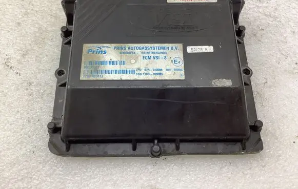 Cadillac SRX LP gas control unit module 110R000083 67R010098 ECMVSI8