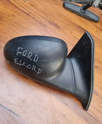 Ford Escort Front door electric wing mirror 1460330