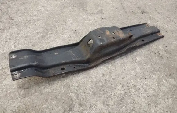 Mercedes-Benz 250 280 W108 Engine mounting bracket 1102400402 A1102400402