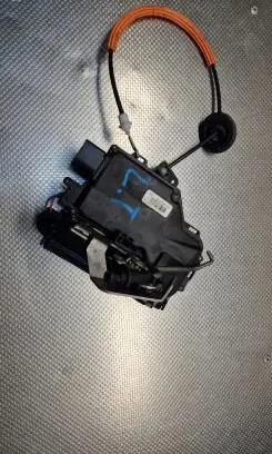 Audi A4 S4 B6 8E 8H Rear door lock 8E0839016C