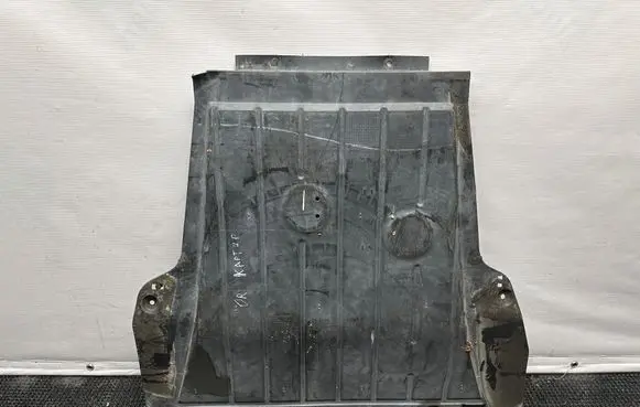 Renault Captur Engine splash shield/under tray 8200540585 8200161848