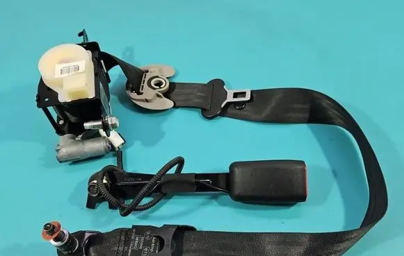 KIA Sportage Front seatbelt 888203U210 IMPRK1600727