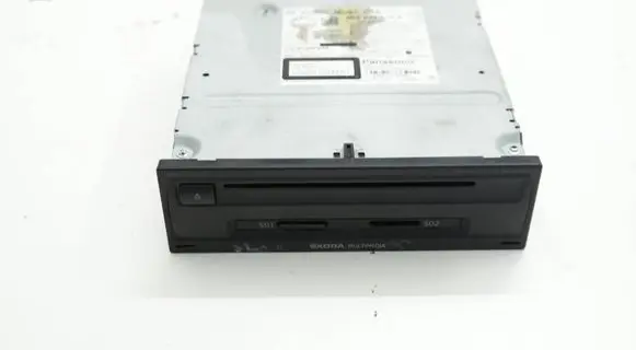 Skoda Octavia Mk3 (5E) Radio/CD/DVD/GPS head unit 5E0035874AACR 5E0035874A