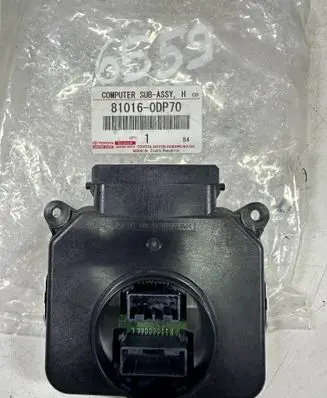 Toyota Yaris Cross Xenon control unit/module 810160DP70