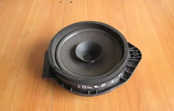 Chevrolet Cruze Front door speaker