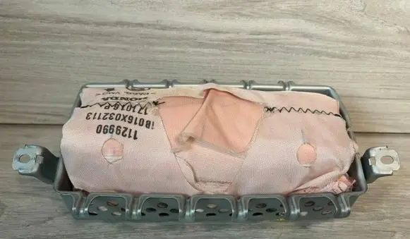 Honda HR-V Passenger airbag 1B016X032113 EEPP7034618 P0P5A21Q1