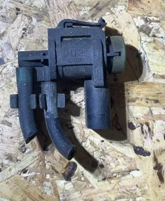 Volkswagen PASSAT B6 Turbo solenoid valve 1J0906283C