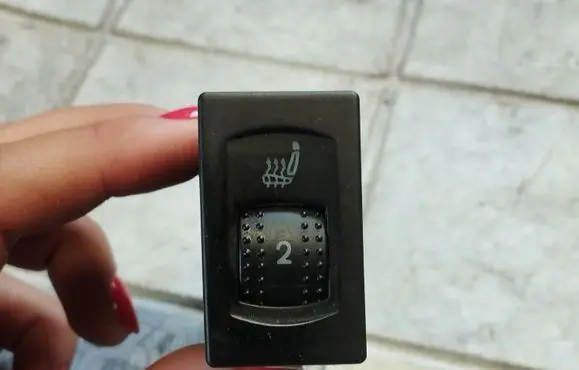 Volkswagen PASSAT B5.5 Seat heating switch 3B0963563C