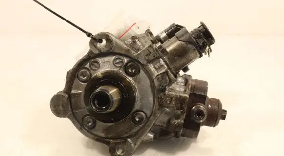 BMW 5 F10 F11 Fuel injection high pressure pump 0445010528