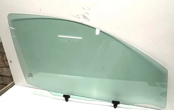 Nissan Qashqai Front door window glass four-door 43R001582