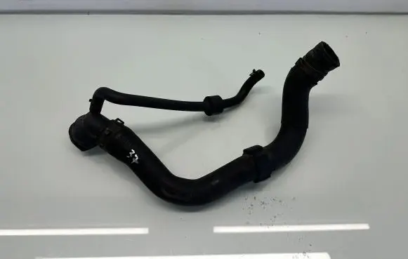 Volkswagen Jetta VI Engine coolant pipe/hose 3C0122291