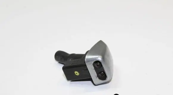 Volvo V40 Windshield washer spray nozzle 