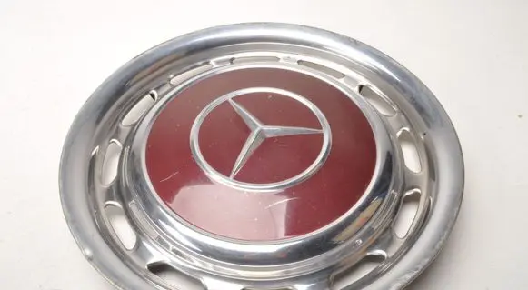 Mercedes-Benz W123 R16 wheel hub/cap/trim 