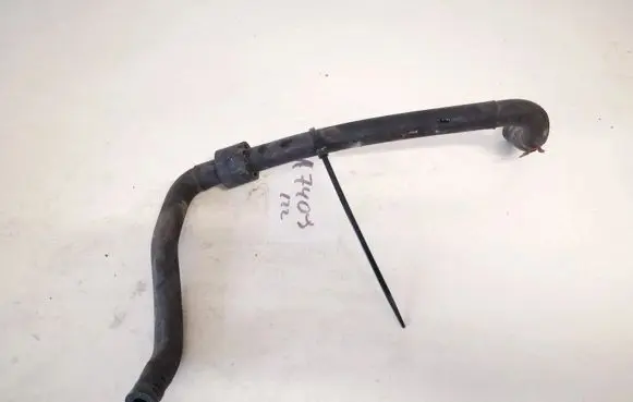 Volkswagen PASSAT B6 Engine coolant pipe/hose