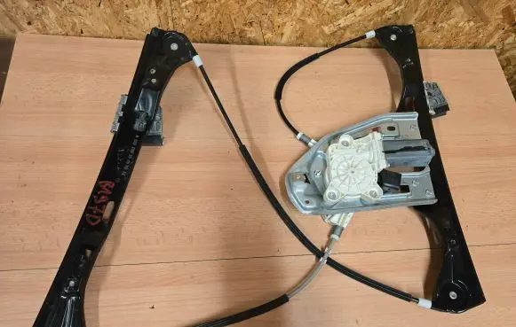 Mercedes-Benz CLC CL203 Front door electric window regulator A2037203846 A2118201742