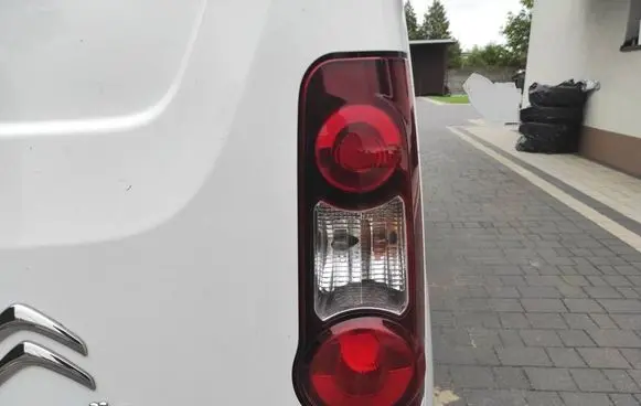 Rear/tail lights