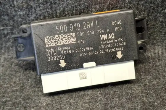 Volkswagen PASSAT B8 Parking PDC control unit/module 5Q0919294L