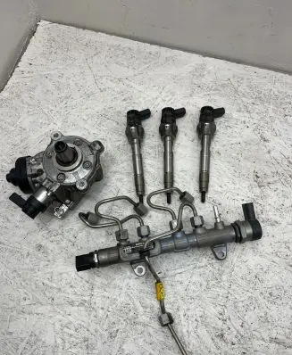 BMW 1 F20 F21 Fuel injection system set 8511629