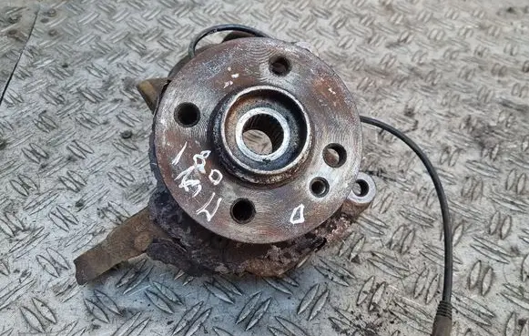 Mini One - Cooper Coupe R56 Front wheel hub