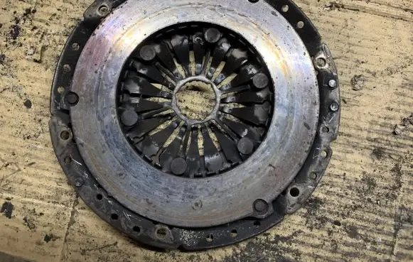Volvo S60 Pressure plate 