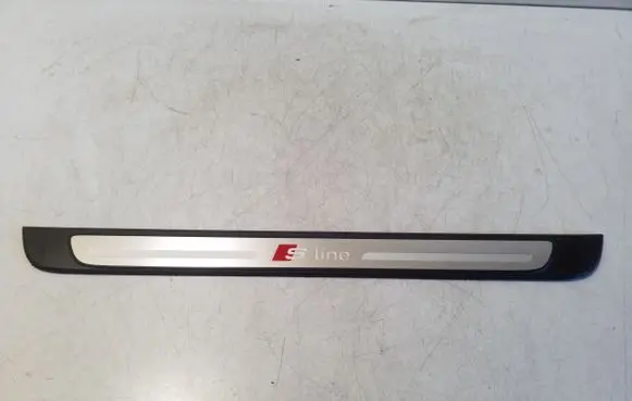 Audi A1 Front sill trim cover 8V4853491M 8V4853491N