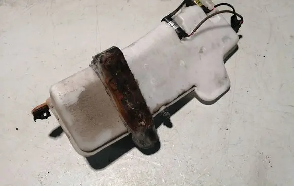Hyundai Terracan Windshield washer fluid reservoir/tank 98610H1001 98520H1000 98510H1000