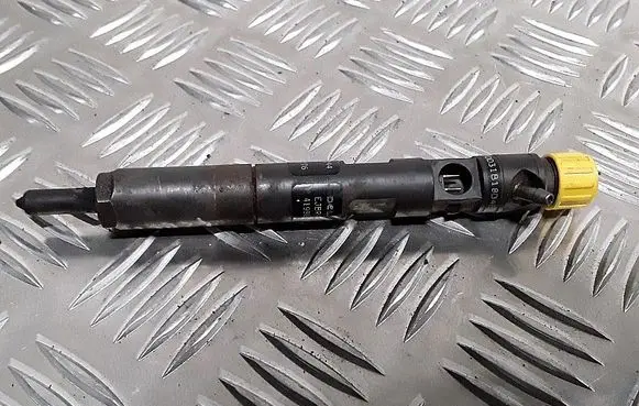 Fuel injector
