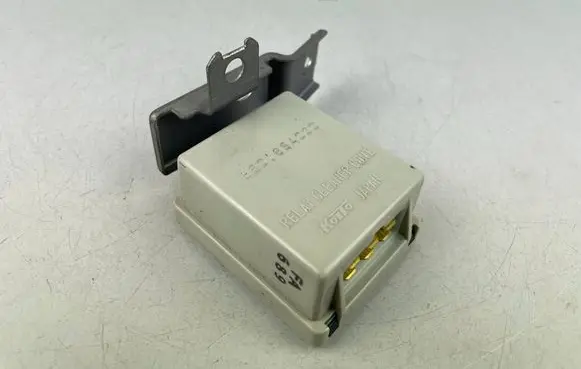 Subaru Forester SG Light washer relay 88018SA000