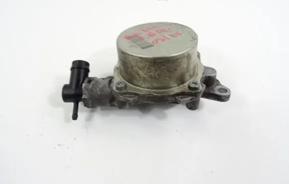 Nissan Qashqai Vacuum pump 146503760R