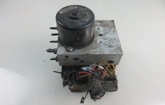 Volkswagen Golf IV ABS Pump 10094703073 1C0907379