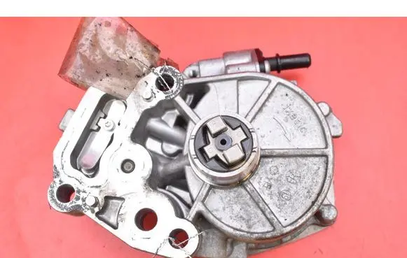Opel Insignia A Vacuum pump 12678247