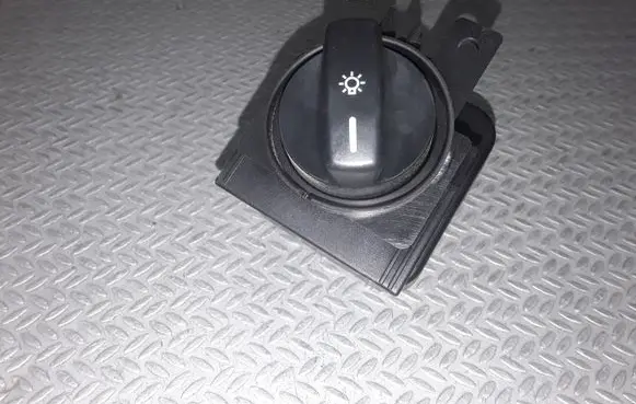 Mercedes-Benz A W169 Light switch 1695451004