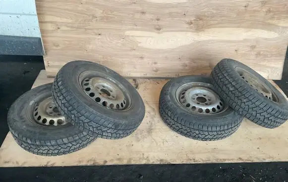Mercedes-Benz Sprinter W906 R16 C winter tire 