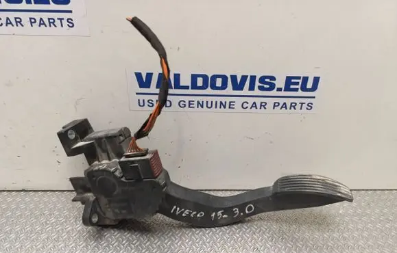 Iveco Daily 6th gen Accelerator throttle pedal 5801333490