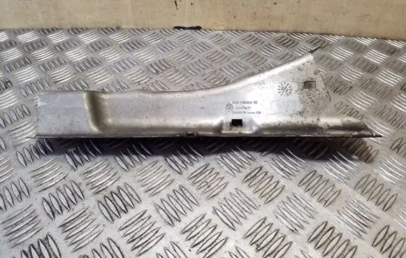 BMW 5 GT F07 Heat shield in engine bay 51487185203 7185203