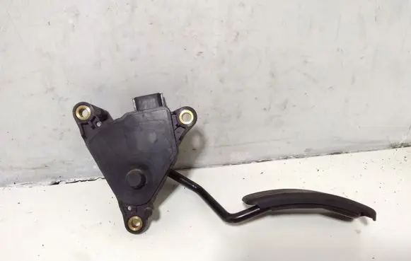 Renault Scenic II - Grand scenic II Accelerator throttle pedal 8200153269 2945B 03036