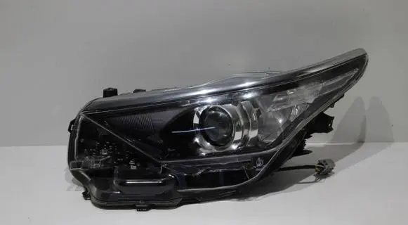 Toyota Auris E180 Headlight/headlamp 90078096
