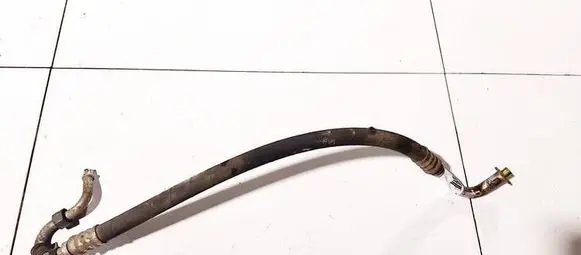 Volkswagen PASSAT B4 Air conditioning (A/C) pipe/hose