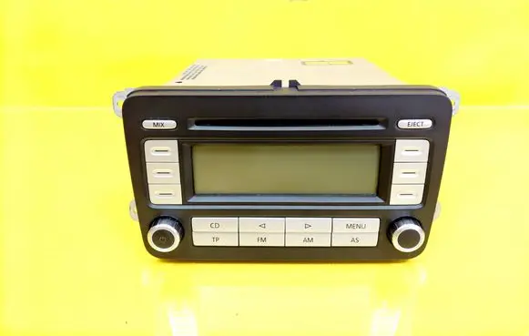 Volkswagen Golf Plus Radio/CD/DVD/GPS head unit 5M0035186B