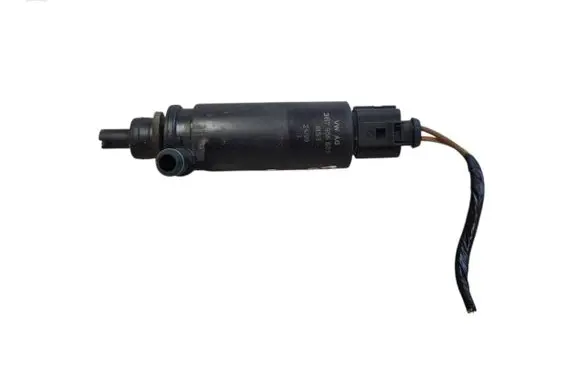 Skoda Octavia Mk2 (1Z) Headlight washer pump 3B7955681