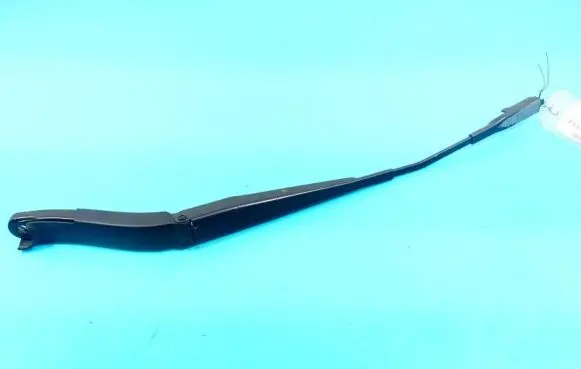 Windshield/front glass wiper blade