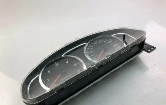 Mazda 6 Speedometer (instrument cluster) 52GR1NA K3558